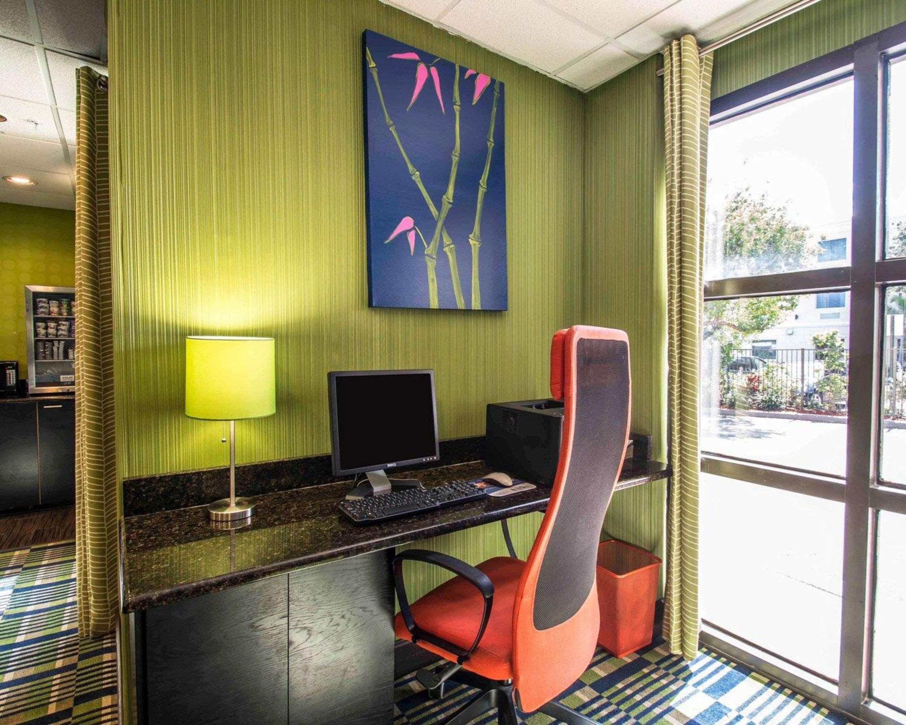 Comfort Inn & Suites Lantana - West Palm Beach South Extérieur photo