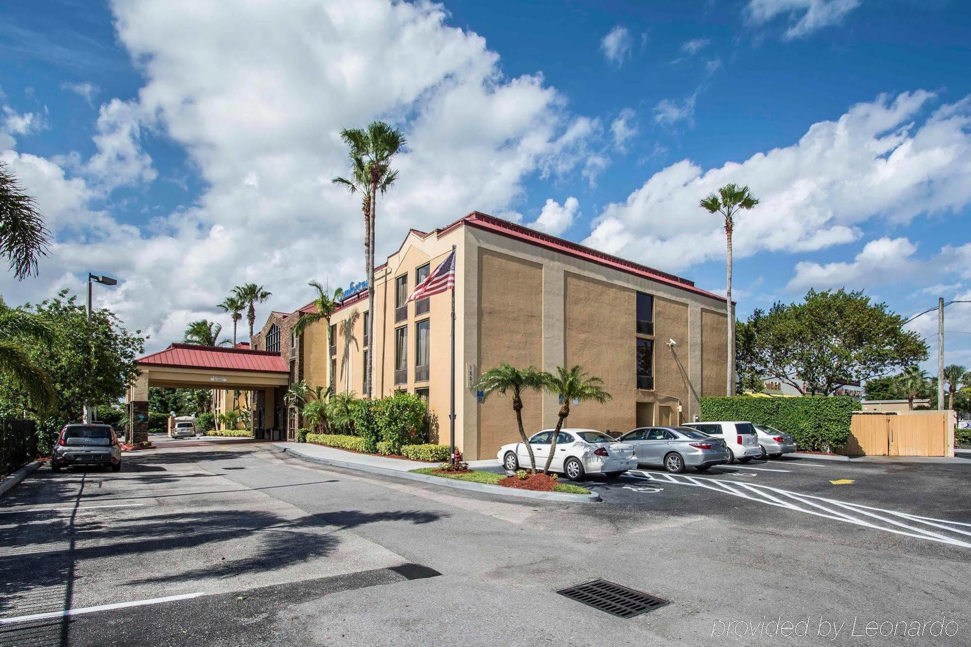 Comfort Inn & Suites Lantana - West Palm Beach South Extérieur photo